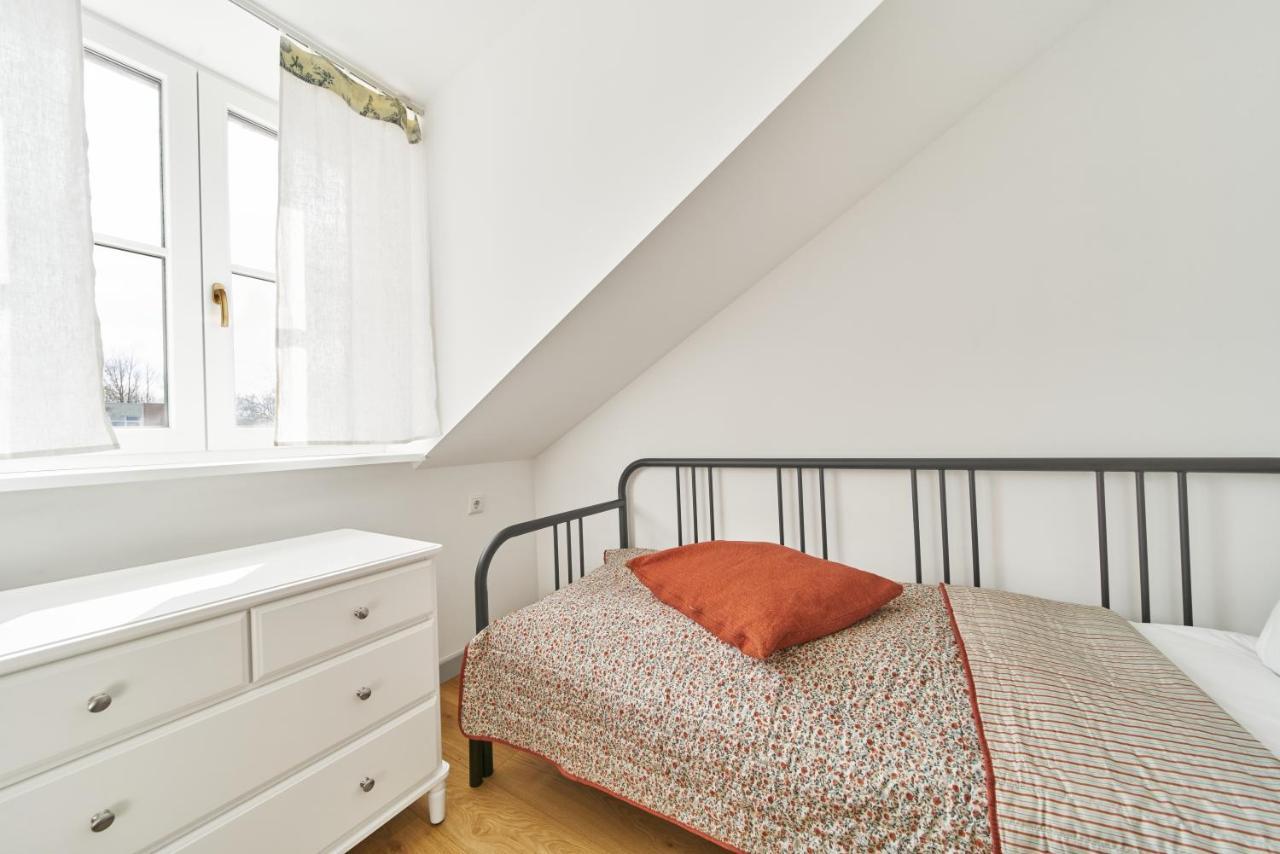 Modern Two-Bedroom Apartment, Vilnius City Centre エクステリア 写真