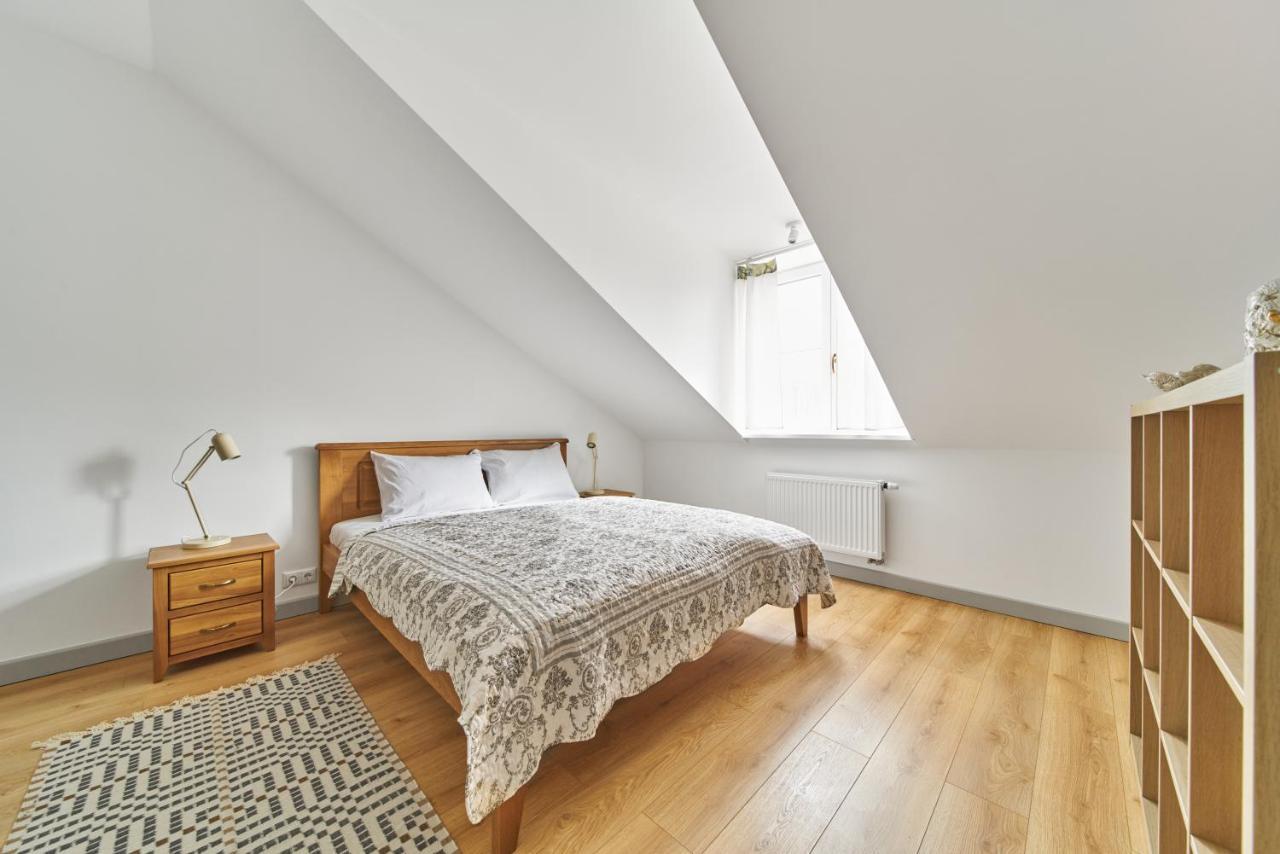 Modern Two-Bedroom Apartment, Vilnius City Centre エクステリア 写真