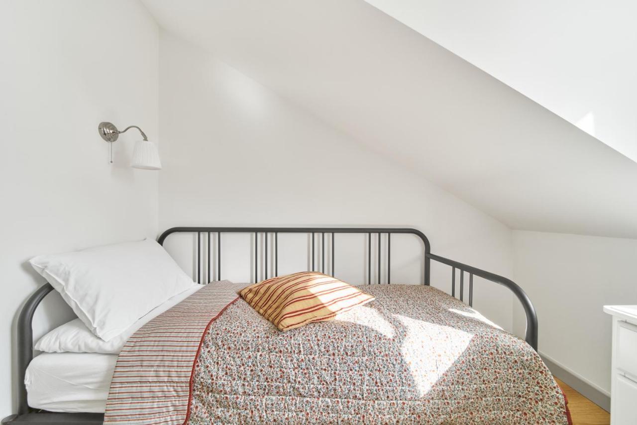 Modern Two-Bedroom Apartment, Vilnius City Centre エクステリア 写真
